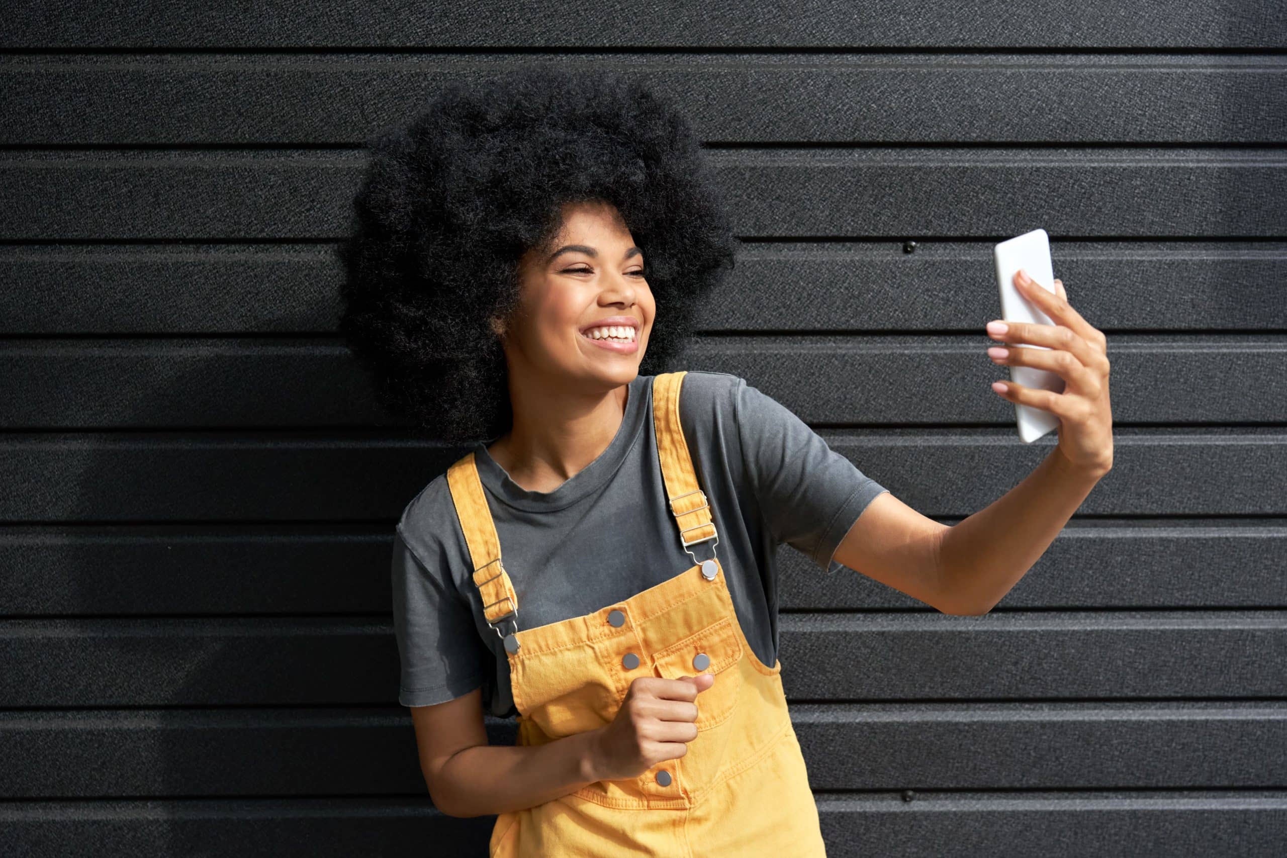 Your Complete Guide to Nano Influencer Marketing Moburst